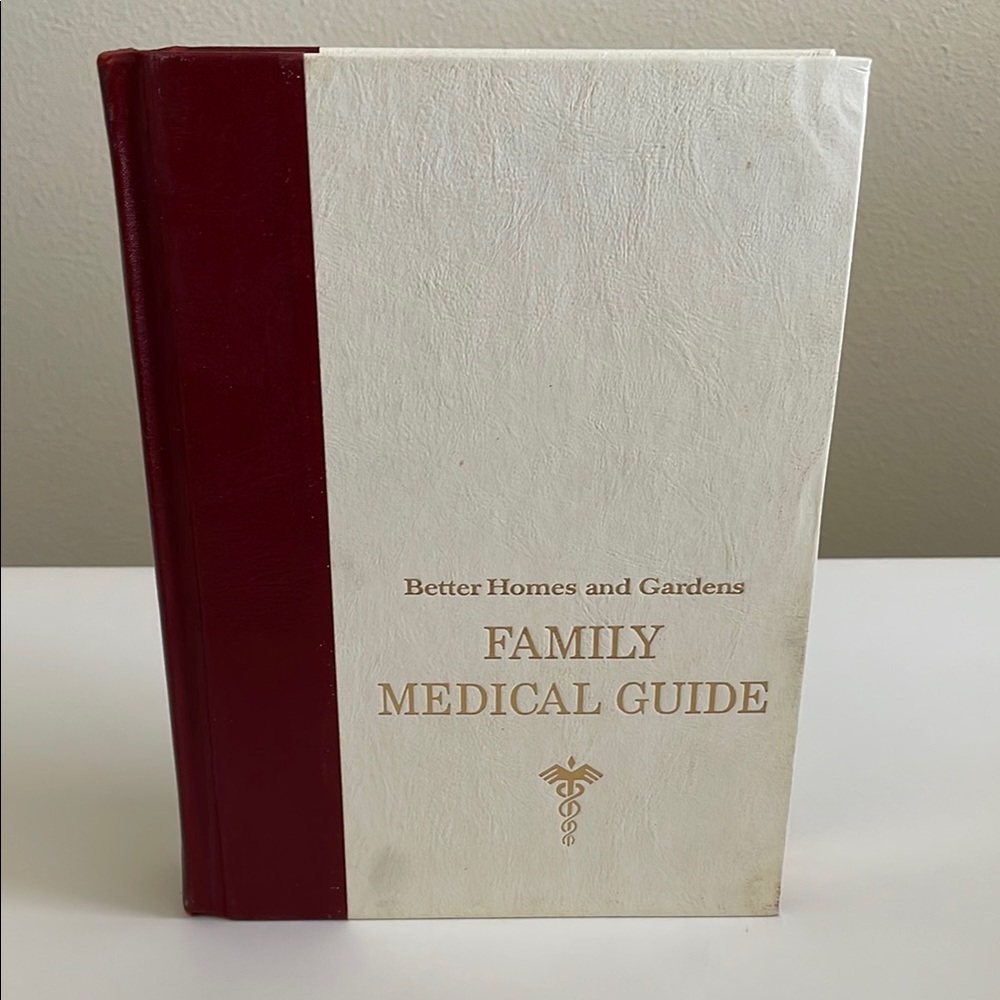Better Homes and Gardens Family Medical Guide with Slipcase